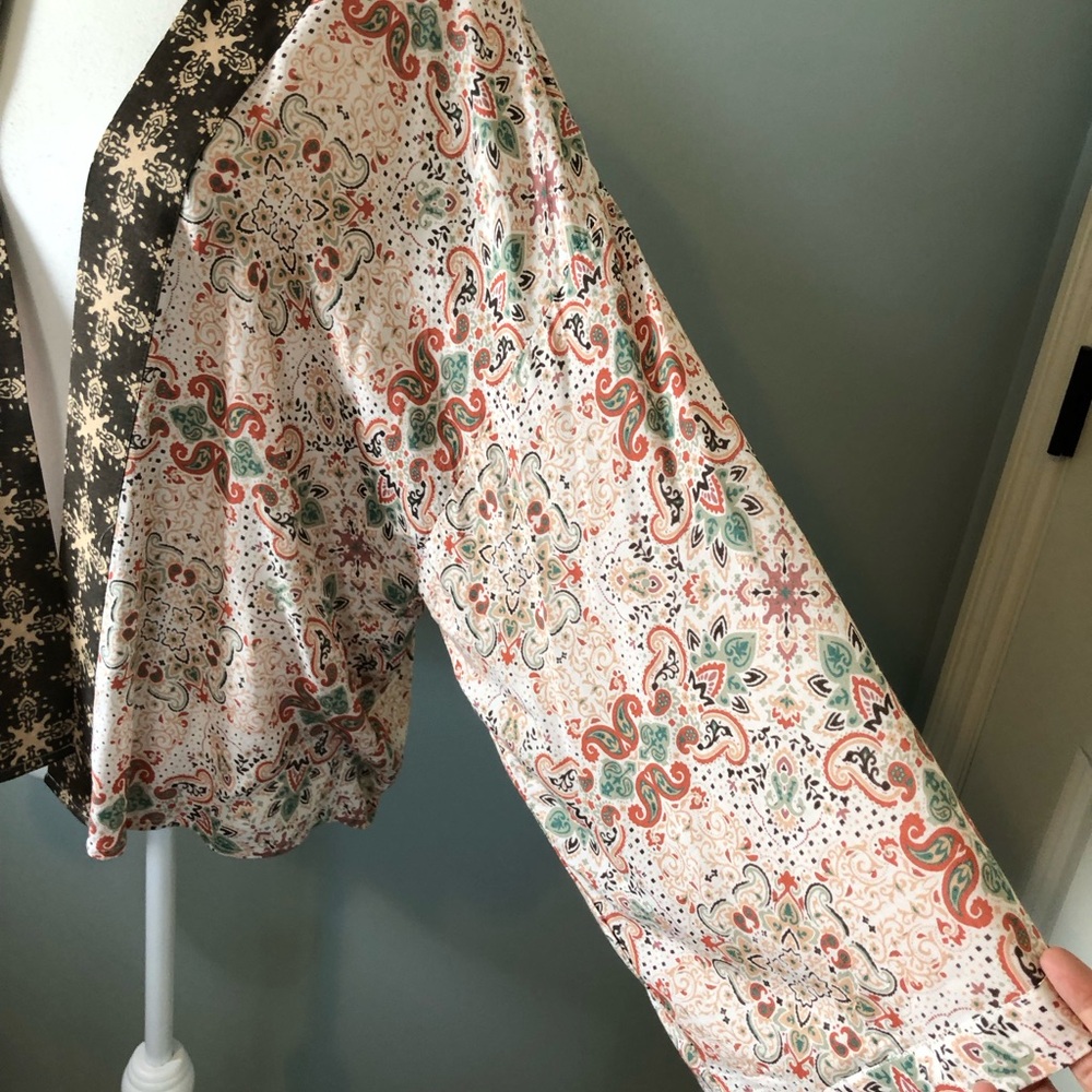 Michael Stars Evereve Patina Wide Sleeve Paisley Kimono Wrap. One size. - Picture 5 of 9